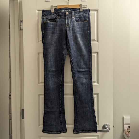 **SOLD** AE Next Level Skinny Kick Jean - Picture 3 of 9